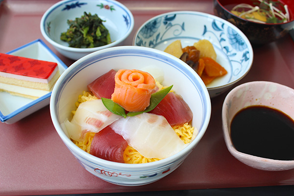 さらに豪華な特別食